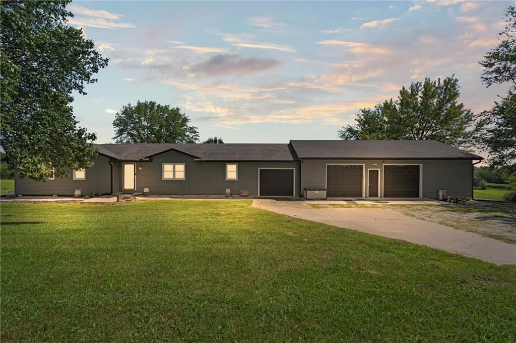 17739 Eisenhower Road — photo 5