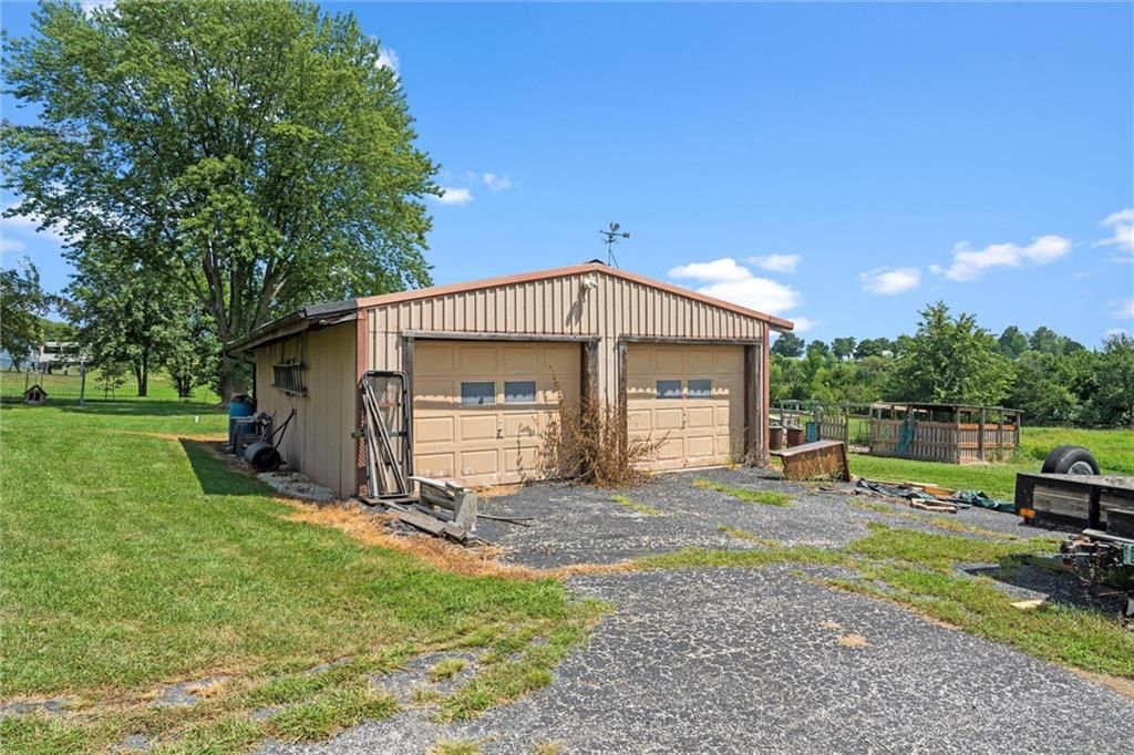 17739 Eisenhower Road — photo 42