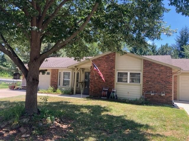 1303 W Stone Boulevard, Raymore, MO