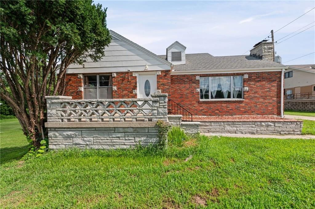 8318 State Avenue — photo 34