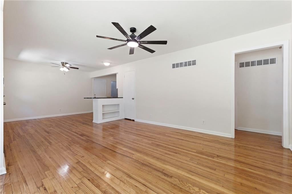 6301 E 101st Street — photo 4