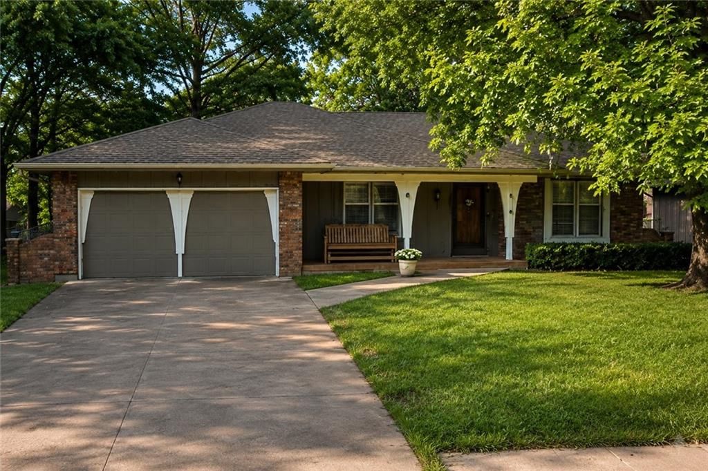 13711 W 69th Street, Shawnee, KS