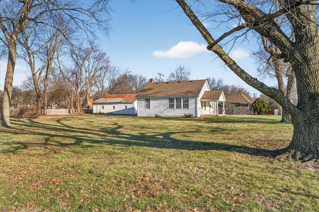 1490 NE Independence Avenue — photo 34