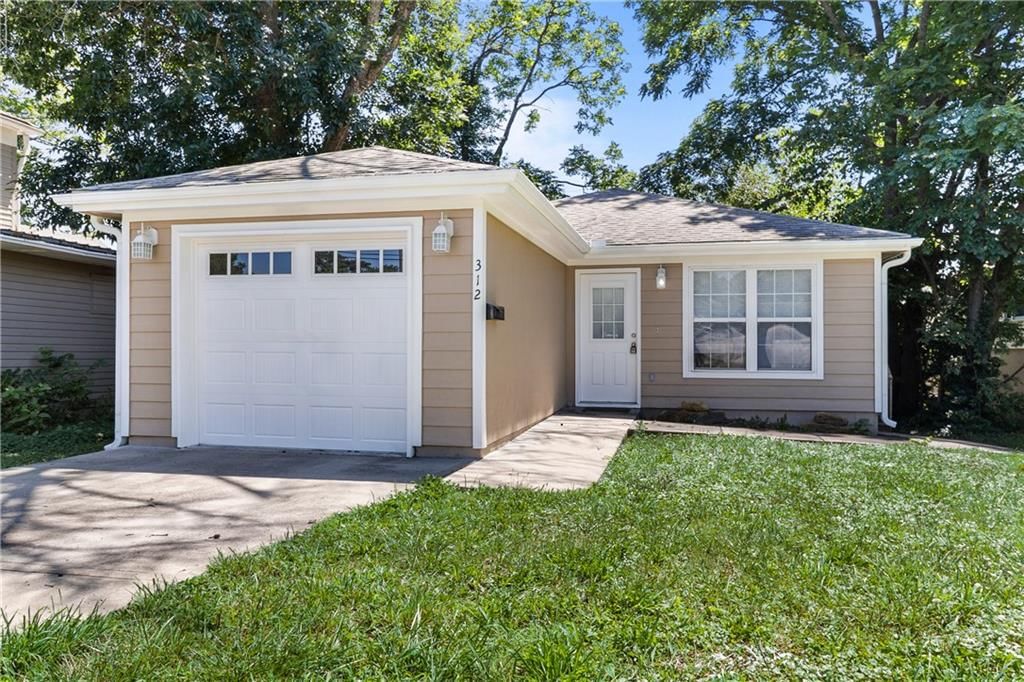 312 Grover Street — photo 1