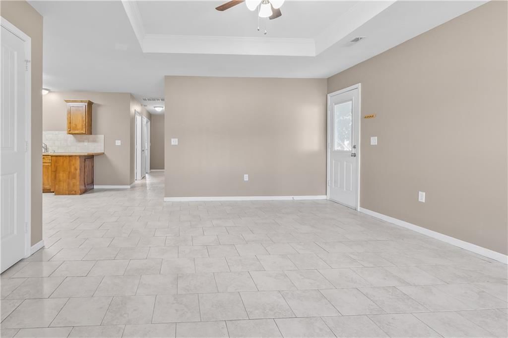 312 Grover Street — photo 7