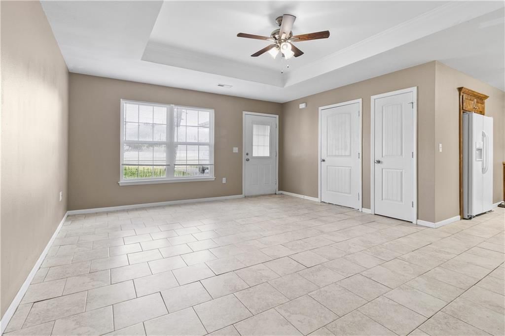 312 Grover Street — photo 9