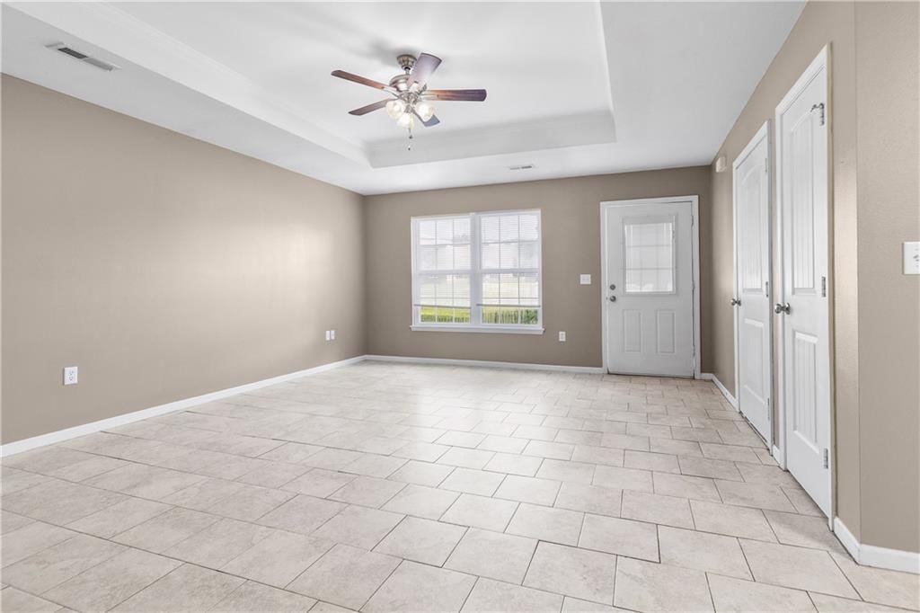 312 Grover Street — photo 10