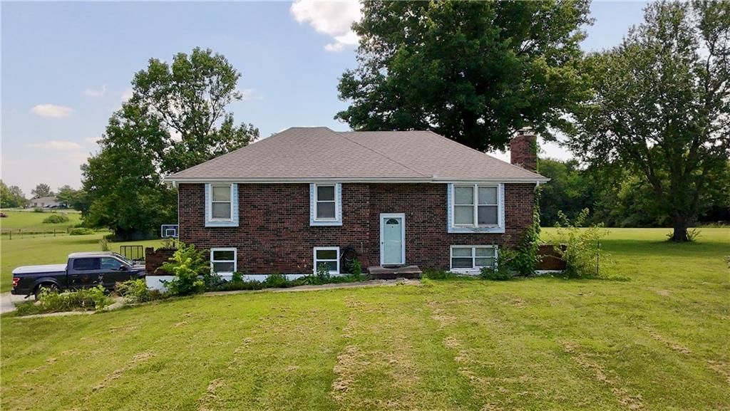 18741 Park Lane Circle, Lawson