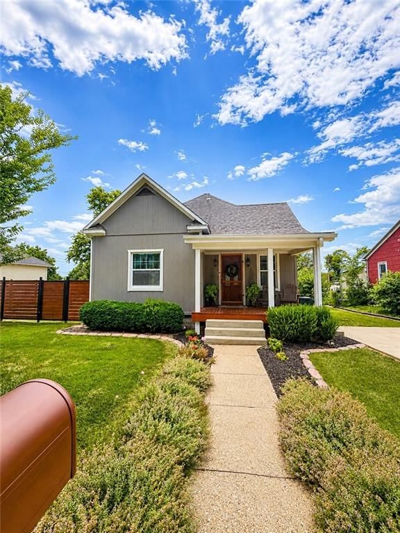 424 E Santa Fe Avenue — photo 1