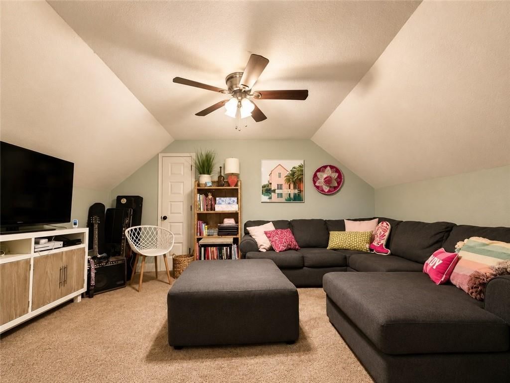 424 E Santa Fe Avenue — photo 35