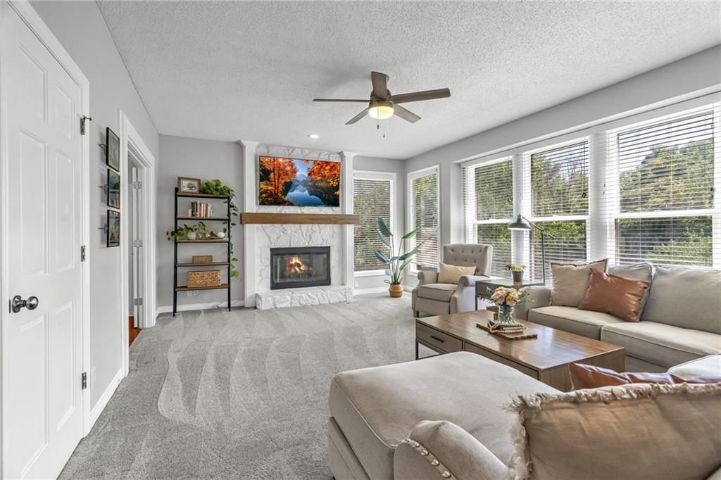 17635 W 113th Street — photo 8