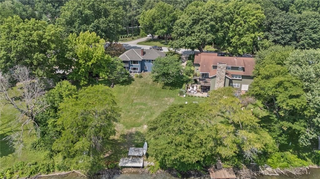 6829 Lakeshore Drive — photo 47