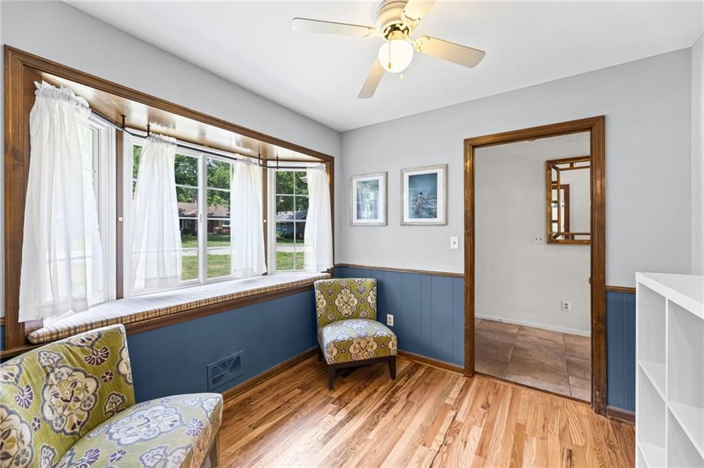 6829 Lakeshore Drive — photo 9