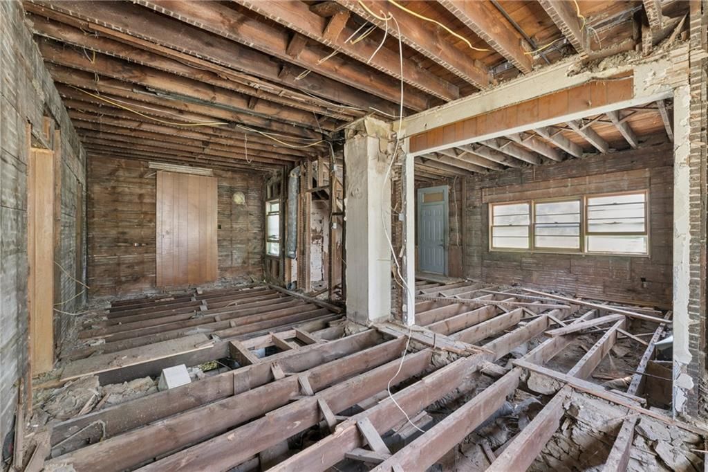 703 E 4th Street — photo 9
