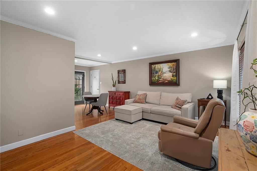 5315 W 71st Terrace — photo 8