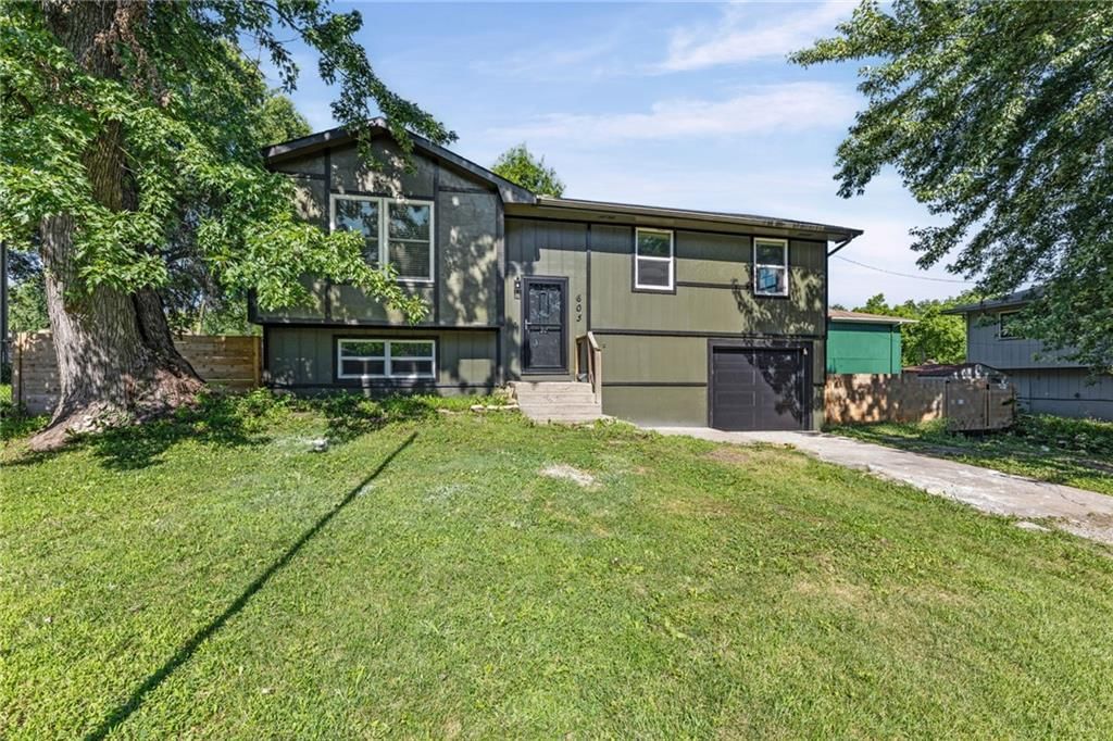 605 N Franklin Street, Spring Hill, KS
