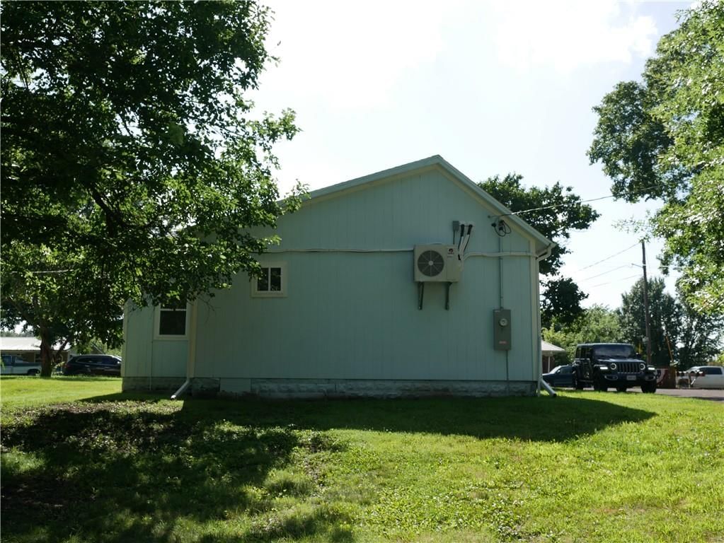 409 N Main Street — photo 23