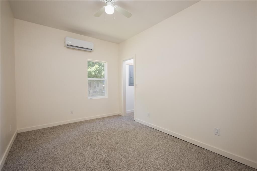 409 N Main Street — photo 26