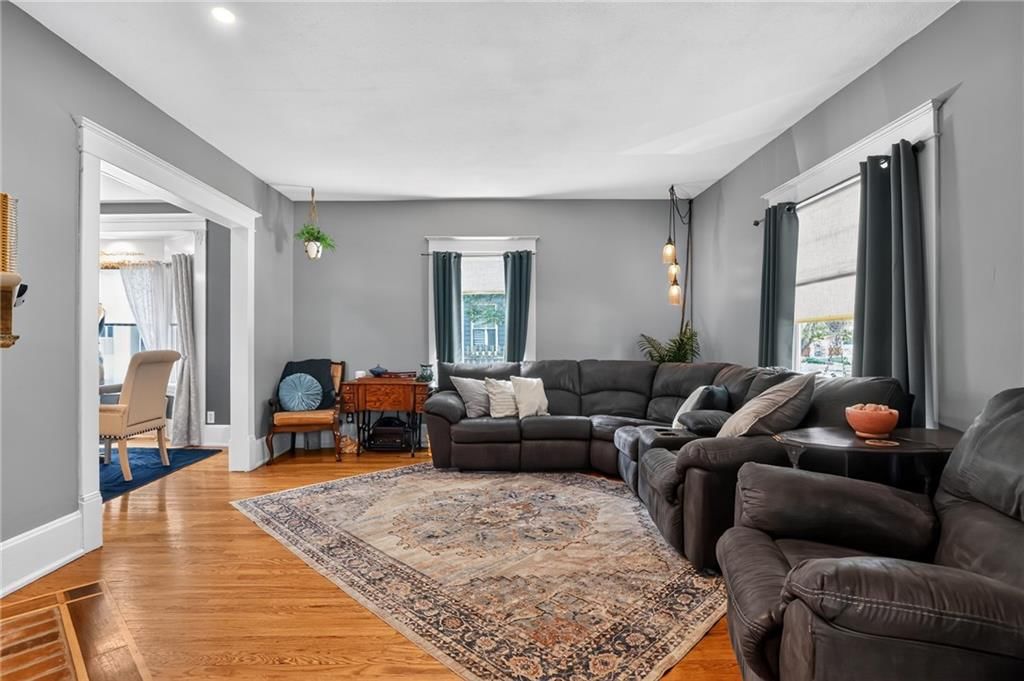 315 Grand Avenue — photo 4