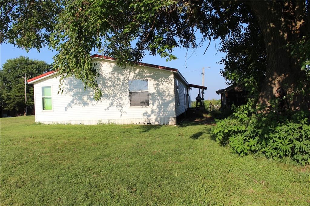 3904 NE Sandstone Drive — photo 5