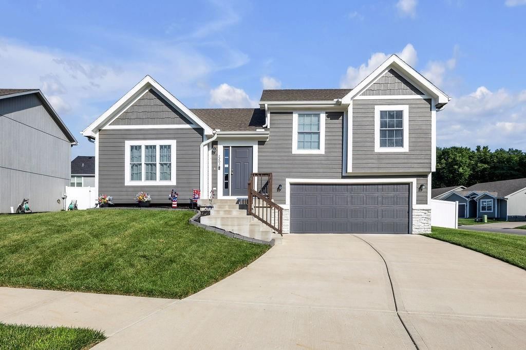 2202 Bateley Street, St Joseph