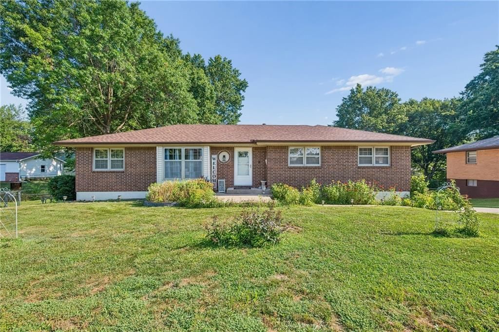 1504 NE 76 Street, Gladstone, MO