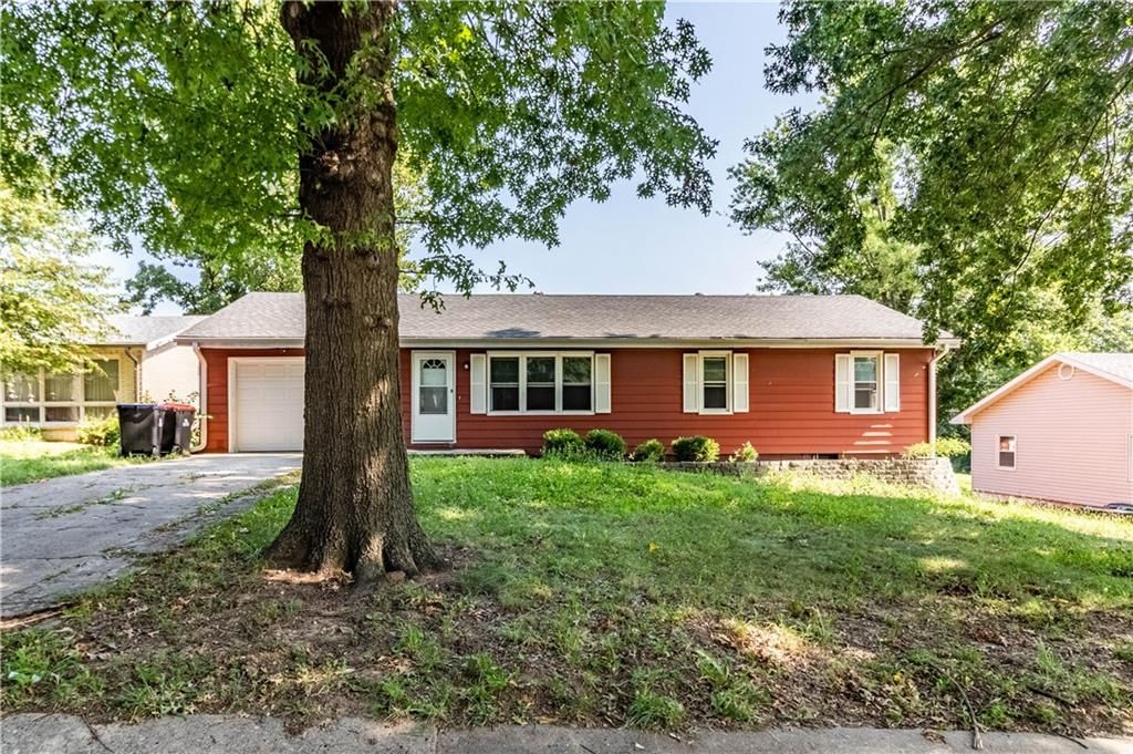 403 Benjamin Drive, Warrensburg