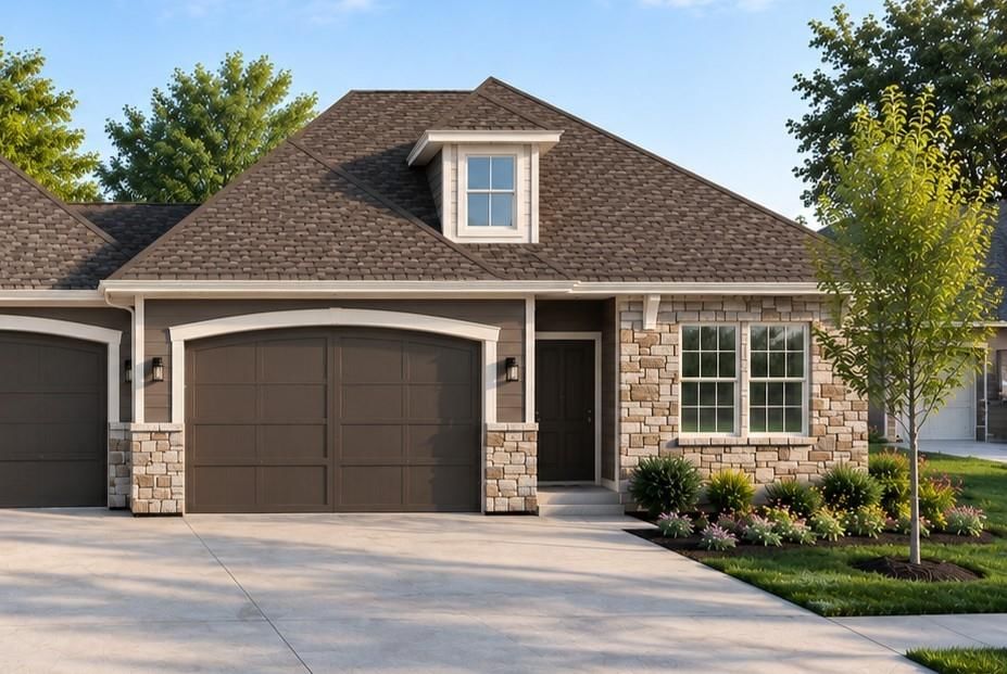 212 Ironwood Drive, Raymore, MO