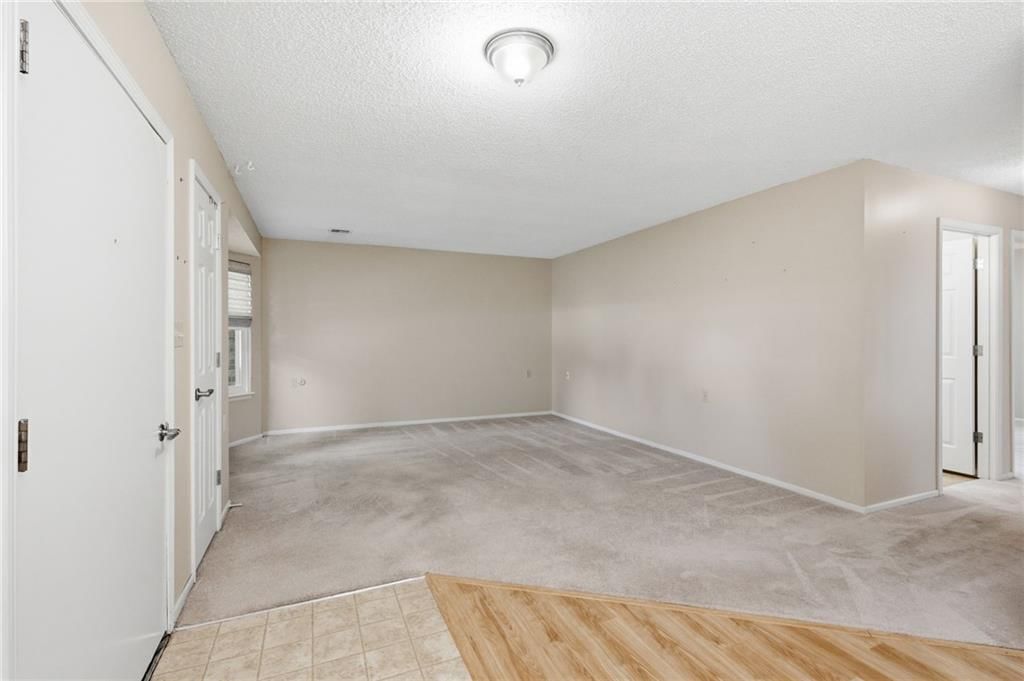 1314 W Jenkins Boulevard — photo 5