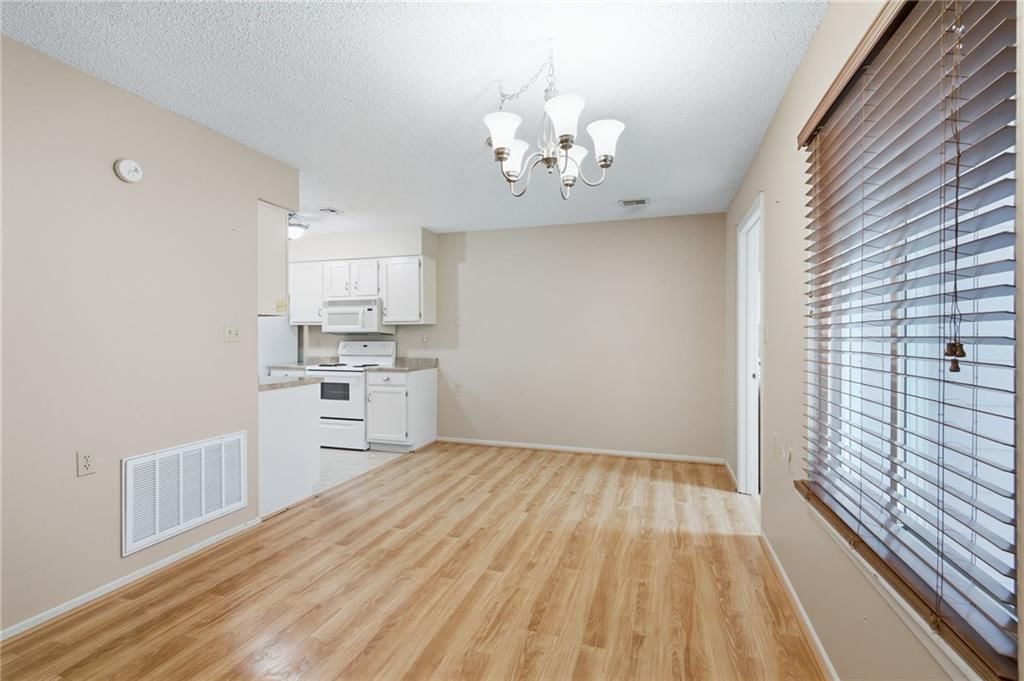 1314 W Jenkins Boulevard — photo 9