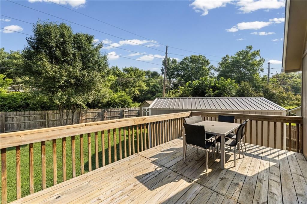 1109 NW Creekside Court — photo 29