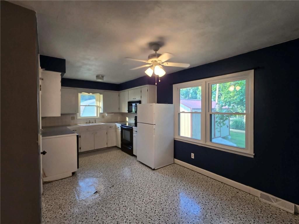 303 E Truman Avenue — photo 4