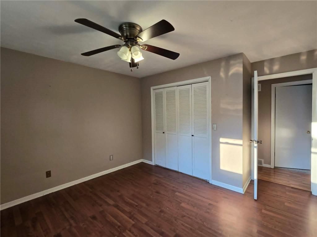 303 E Truman Avenue — photo 10