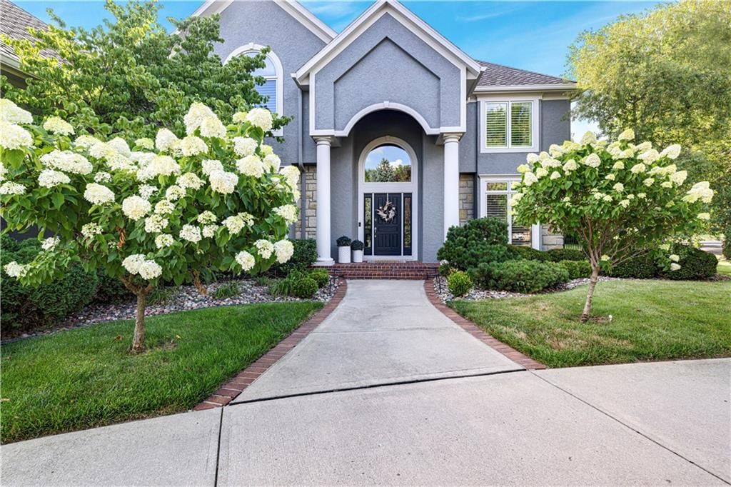 6000 W 142 Street, Overland Park, KS