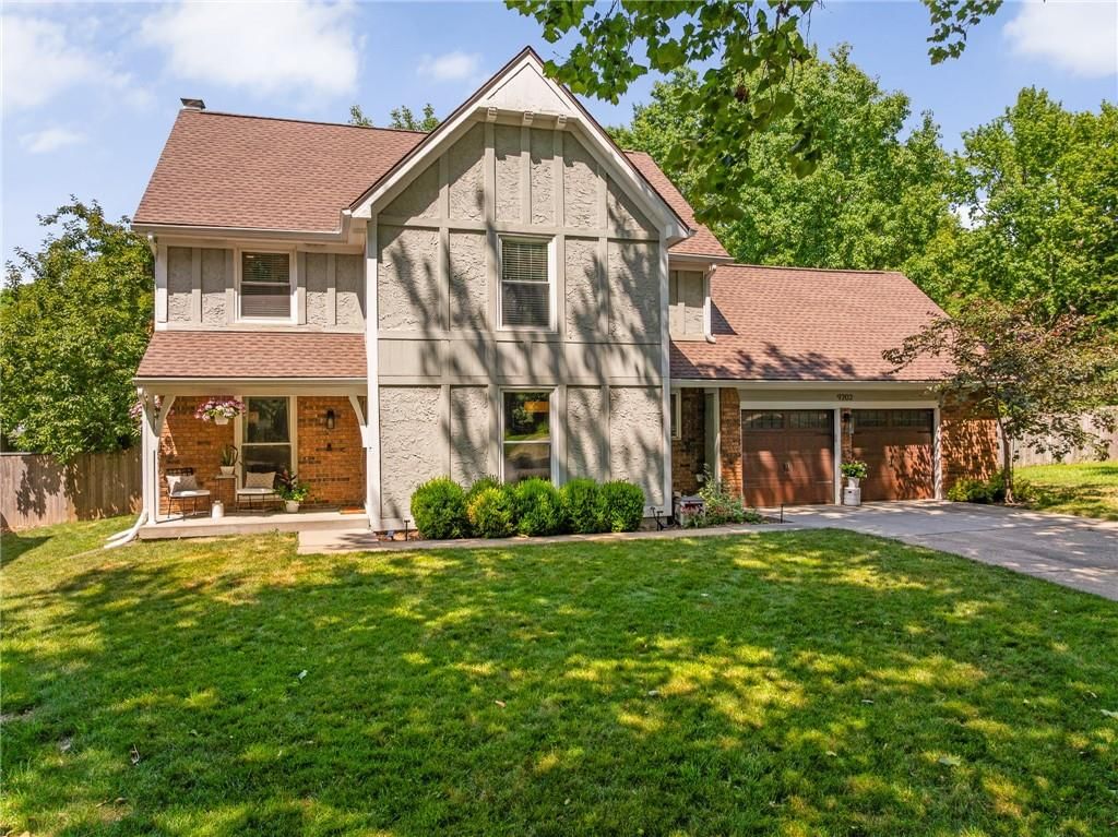9202 W 112th Terrace, Overland Park, KS