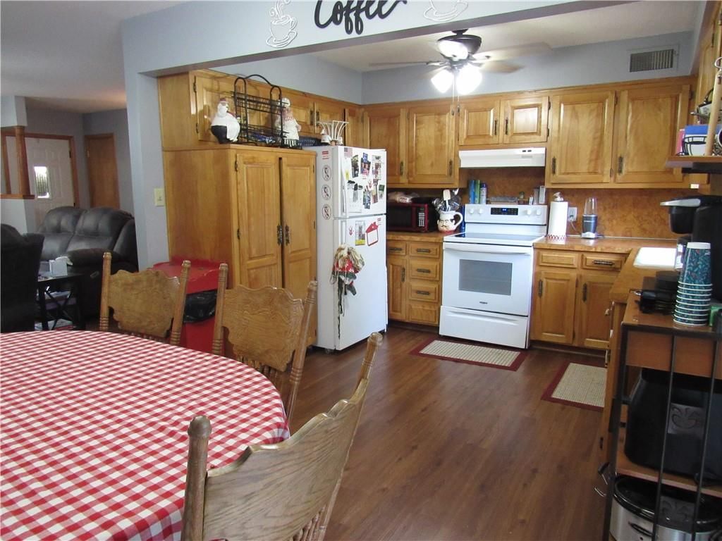 2408 Ridgewood Road — photo 6