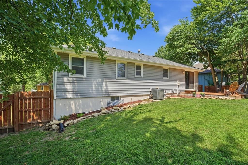 1113 SE 2nd Terrace — photo 34