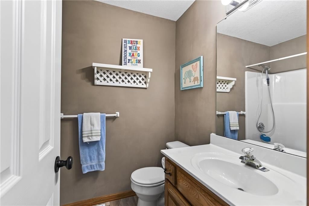 618 SW Gateway Drive — photo 22