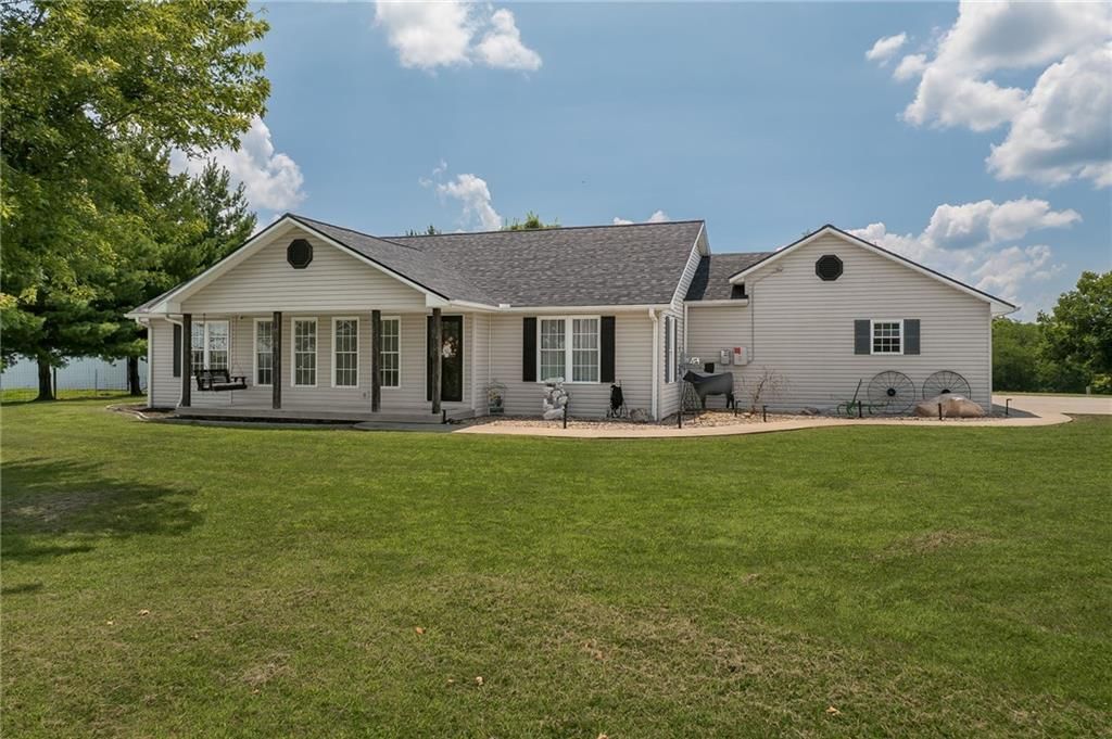 10700 SE Crabapple Road, Agency