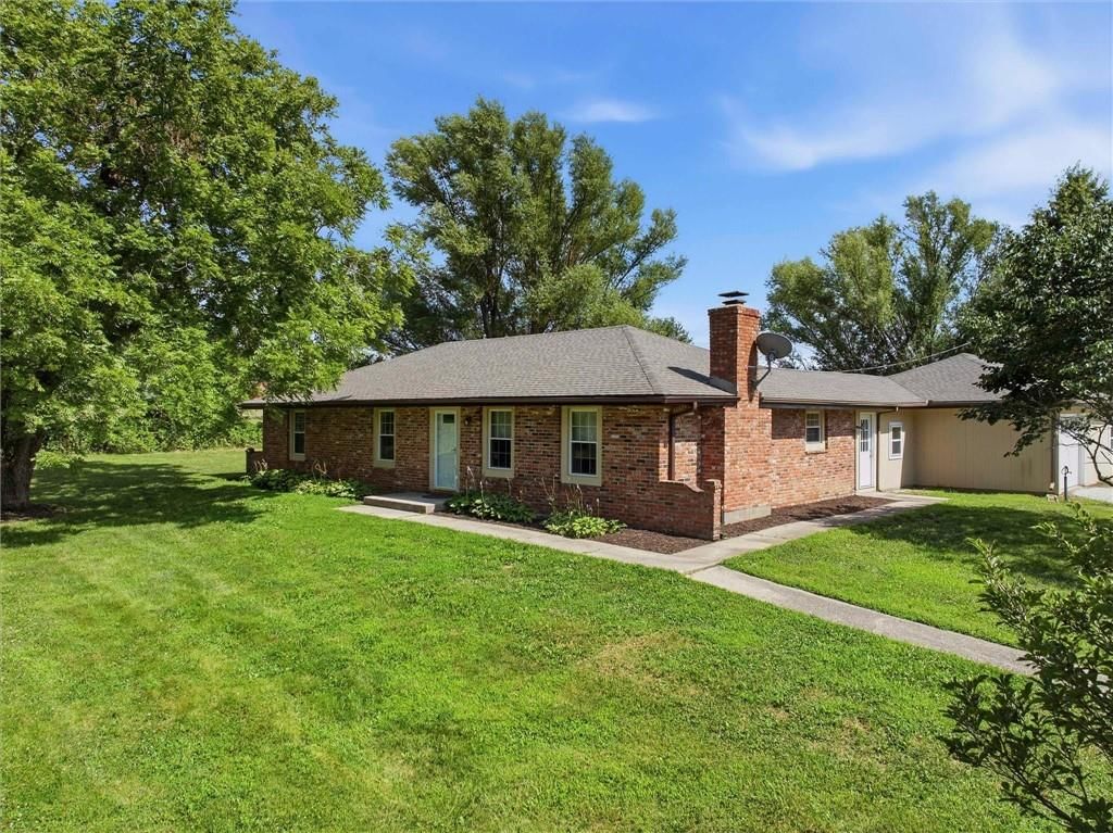 33701 E 275th Street, Garden City, MO