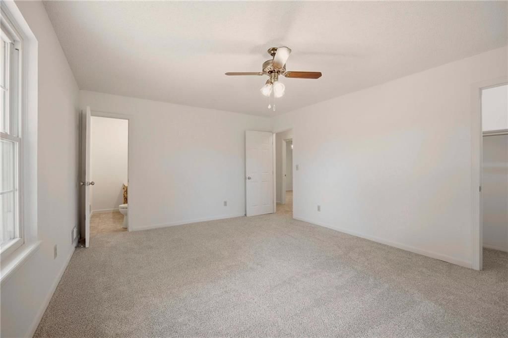 33701 E 275th Street, Garden City, MO