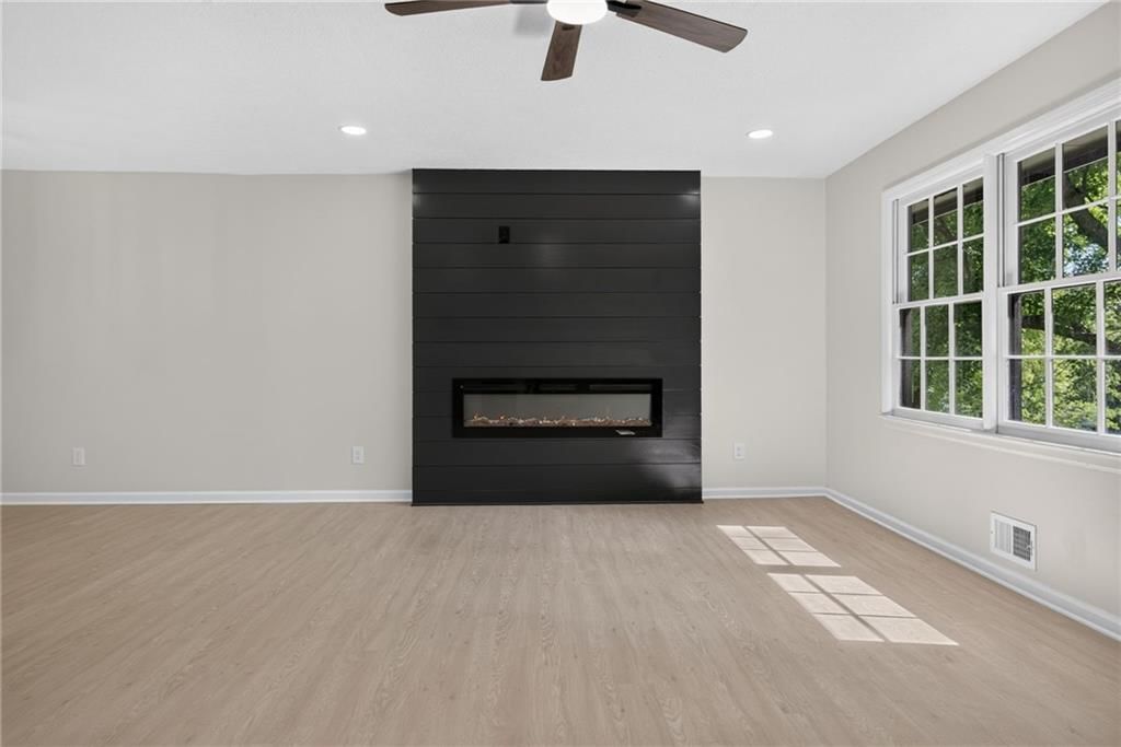 5704 Ewing Avenue — photo 7