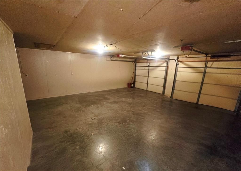505 E Mill Street — photo 37