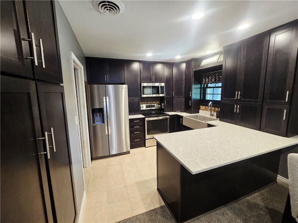 505 E Mill Street — photo 7
