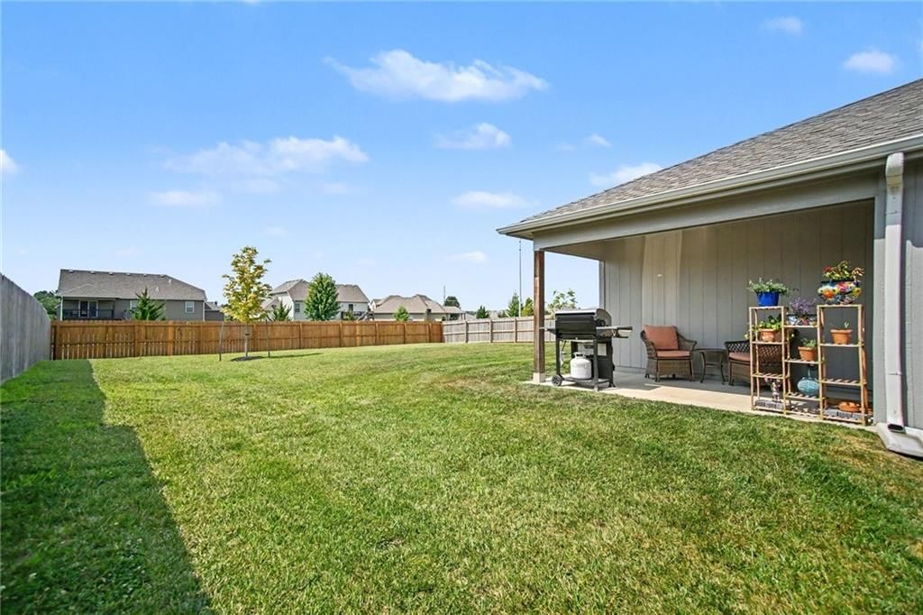 500 SE Laurel Drive — photo 24