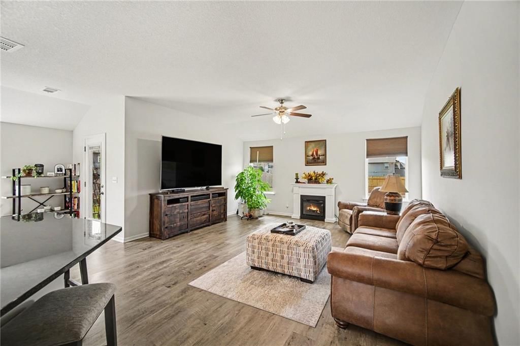 500 SE Laurel Drive — photo 5