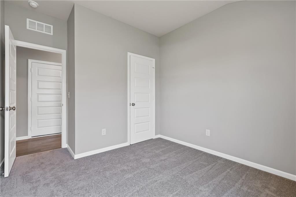19507 Lincoln Street — photo 15