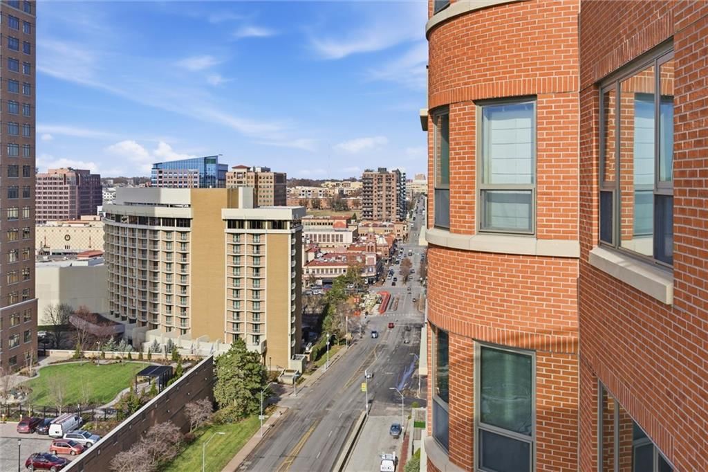4950 Central Street, Kansas City, MO