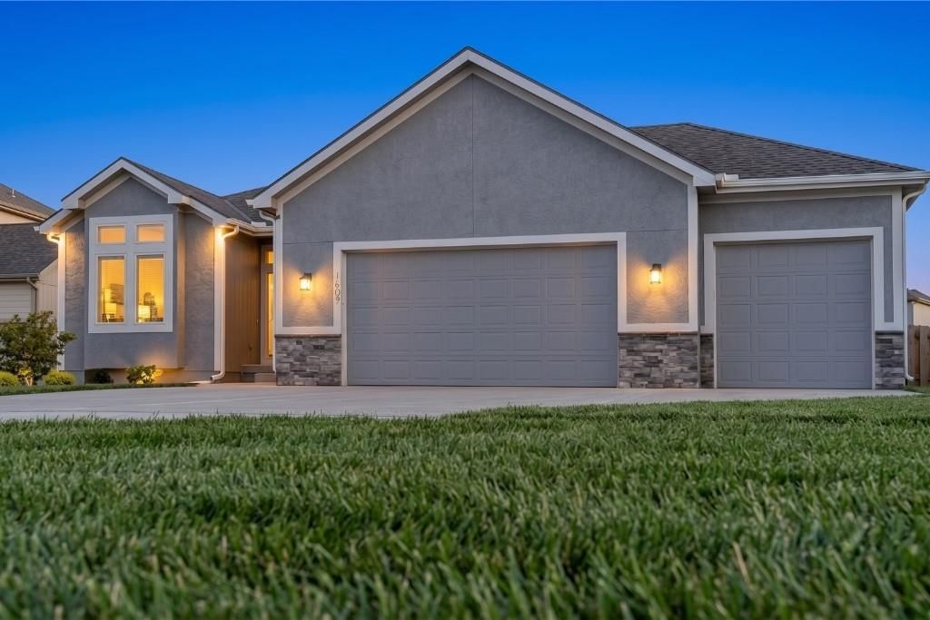 1609 Shadow Drive — photo 21