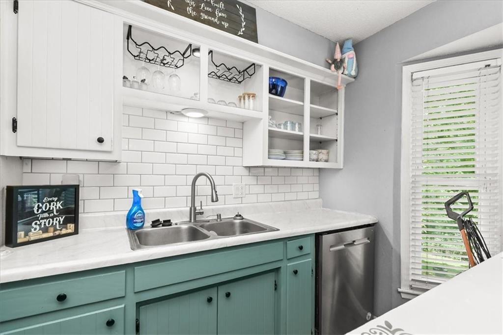 1804 N Rogers Street — photo 17